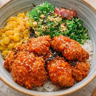 bibimbap z kurczakiem