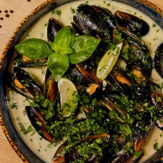 Vino bianco e gorgonzola