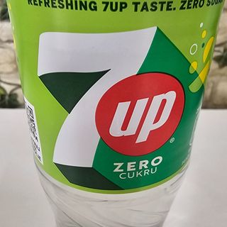 7UP 
