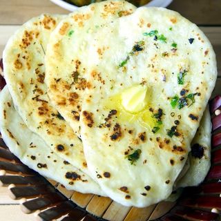 BUTTER NAAN