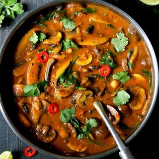 MUSHROOM CURRY