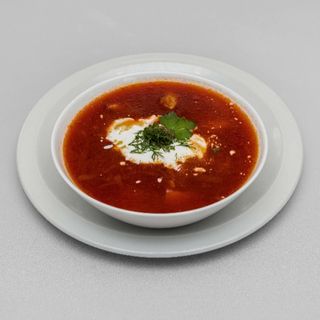 Barszcz Ukraiński ze śmietaną