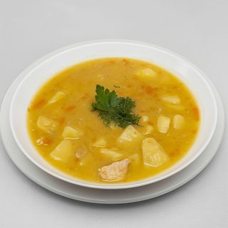 Grochówka z boczkiem