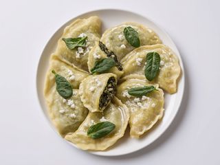 Pierogi z twarogiem i szpinakiem 8 szt