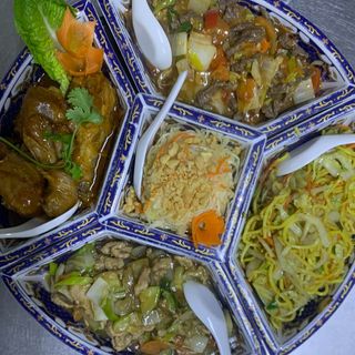 Kurczak na gorący półmisku po wietnamsku