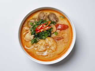 Zupa thajka z kurczakem - lekko pikantna