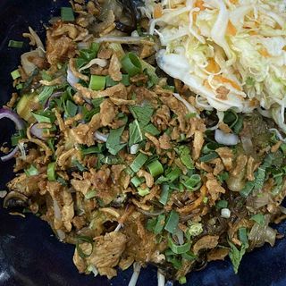 Makaron sojowy z wołowiną