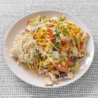 Makaron chiński z wołowiną