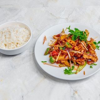 Kurczak chrupiący w sosie Tajskim