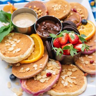 CLASSIC- 24 MINI PANCAKE + 2 KREMY