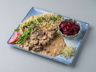 Wątróbka drobiowa duszona w borowikach