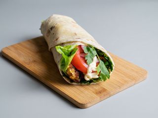 WRAP Z SUMEM 160g (serwujemy od 12:00 do zamknięcia)