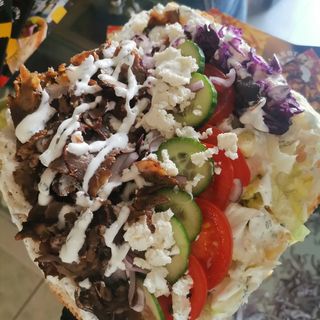 Kebab w bułce duży