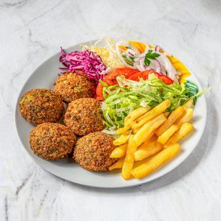 Kebab na talerzu wege