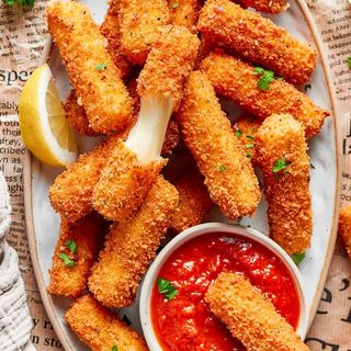 Cheese Balls With French Fries