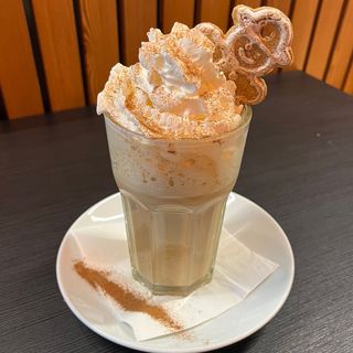 cinnamon roll latte 330 ml