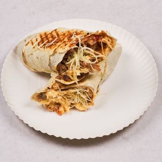 Rollo z serem i sosem serowym