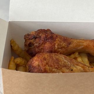 Zestaw grill box duży z surówką 