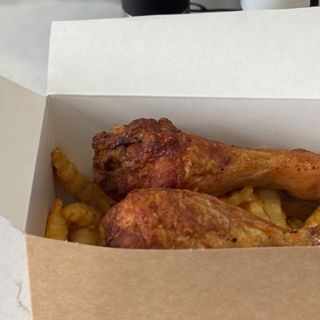 Zestaw grill box mały z surówką 