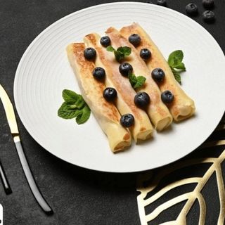 Naleśniki z serem i jagodami – 3 szt. / ok. 250–300 g