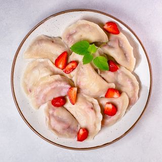 Pierogi z truskawkami (10 szt.)