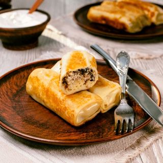 Naleśniki z kurczakiem i pieczarkami – 3 szt. / ok. 250–300 g