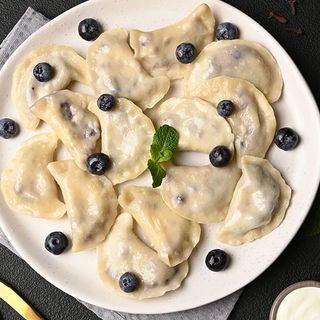 Pierogi z jagodami (10szt.)