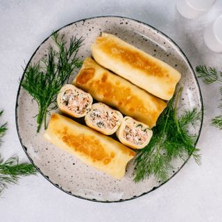 Naleśniki z łososiem i serem – 3 szt. / ok. 250–300 g