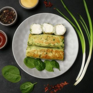 Naleśniki ze szpinakiem i serkiem śmietankowym – 3 szt. / ok. 250–300 g