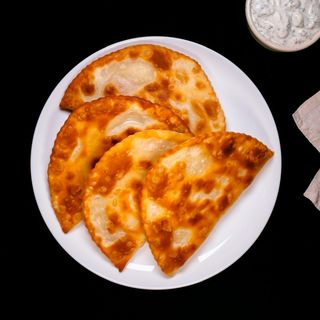 New!!  Smażone czebureki z kurczakiem (2 szt.)