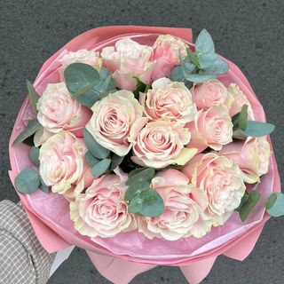 Bukiet 15 róż Pink Mondial (50 cm)