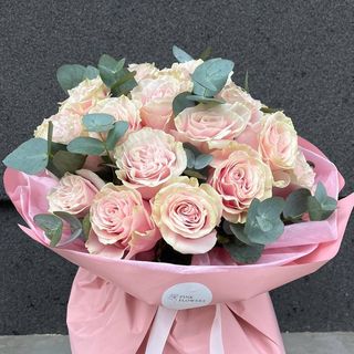 Bukiet 25 róż Pink Mondial (50 cm)