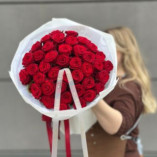 40 czerwonych róż