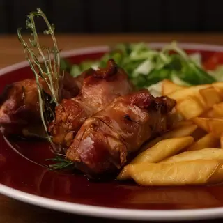 Kąski z kurczaka w boczku 400g