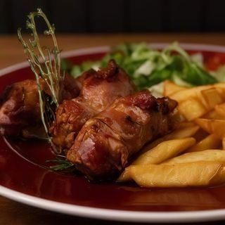 Kąski z kurczaka w boczku 400g