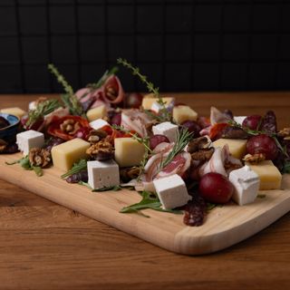 Deska serów i wędlin 600g