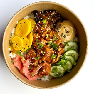 Orange tofu bowl