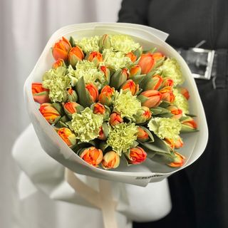 Tulip Orange vs Dianthus Green