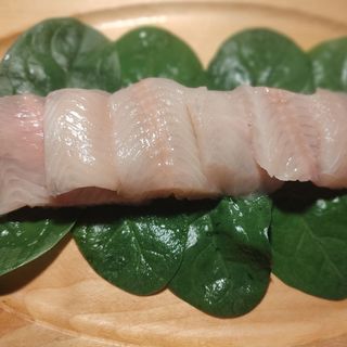 Sashimi z palii alpejskiej (イワナの刺身 - Iwana no sashimi) - 5 Szt.