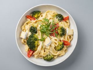 Makaron 4 sery z brokułami