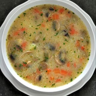 Zupa pieczarkowa