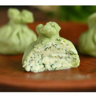 Chinkali szpinakowe z serem na/c