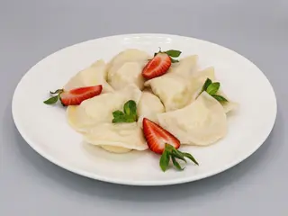 Pierogi z truskawkami na/c