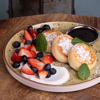 Syrniki with Berries