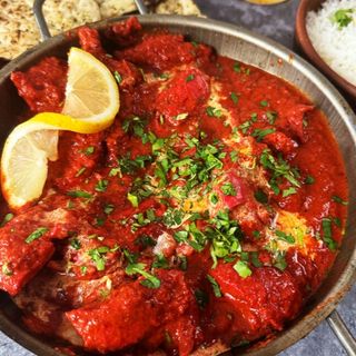 CHICKEN TIKKA MASALA CURRY