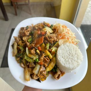 Wieprzowina z grzybami mun