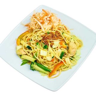 Makaron chiński z kurczakiem