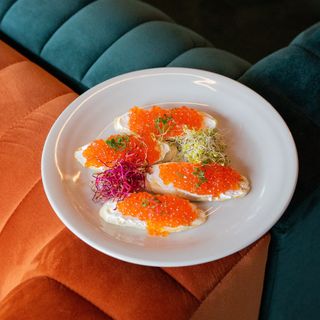 Bruschetta z czerwonym kawiorem