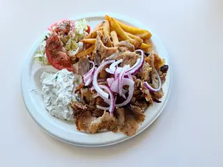Gyros na talerzu