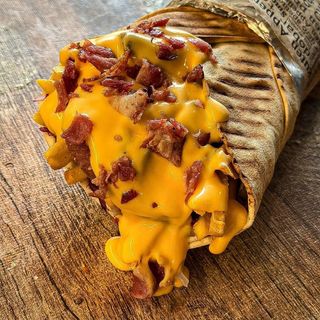 Tortilla, pita z sosem serowym XL